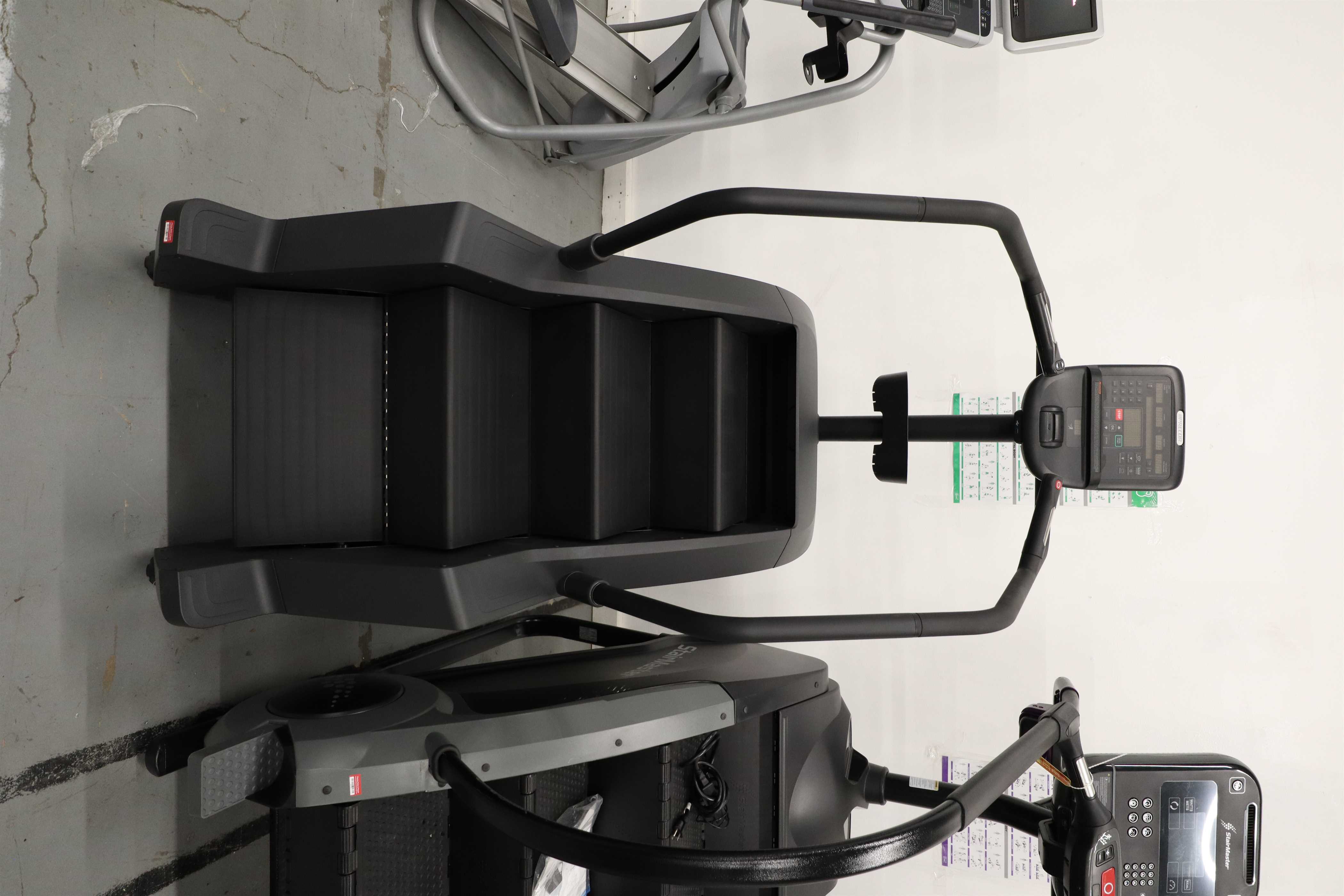 New(other) Precor SCL 835 Stair Climber AXPN Stepper